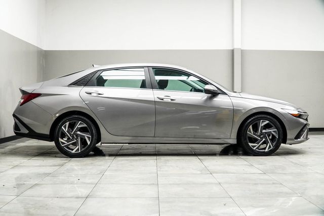 2024 Hyundai Elantra Limited IVT - 22960868 - 5