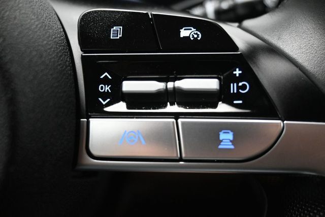 2024 Hyundai Elantra Limited IVT - 23062731 - 21