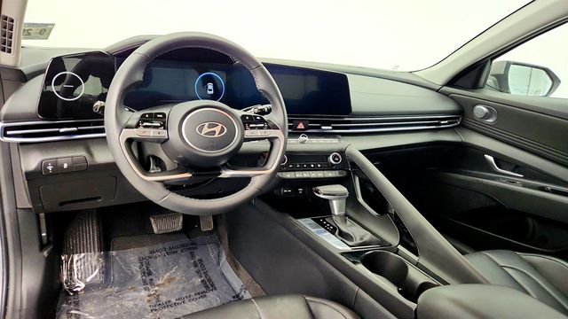 2024 Hyundai Elantra Limited IVT - 22979673 - 12