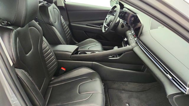 2024 Hyundai Elantra Limited IVT - 22979673 - 24