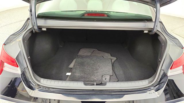 2024 Hyundai Elantra Limited IVT - 23026187 - 22