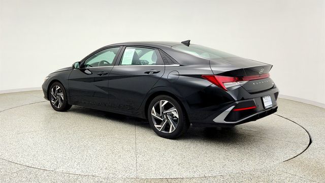 2024 Hyundai Elantra Limited IVT - 23026187 - 6