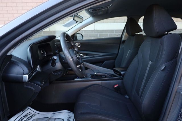 2024 Hyundai Elantra SE - 23093579 - 16