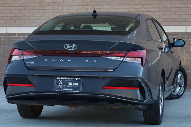 2024 Hyundai Elantra SE - 23093579 - 8