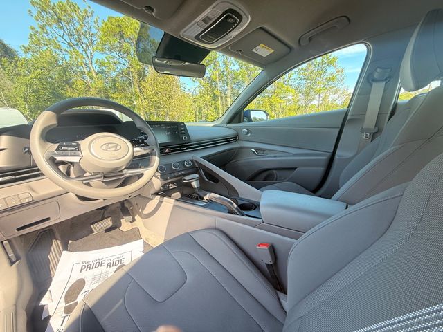 2024 Hyundai Elantra SE - 23072908 - 10