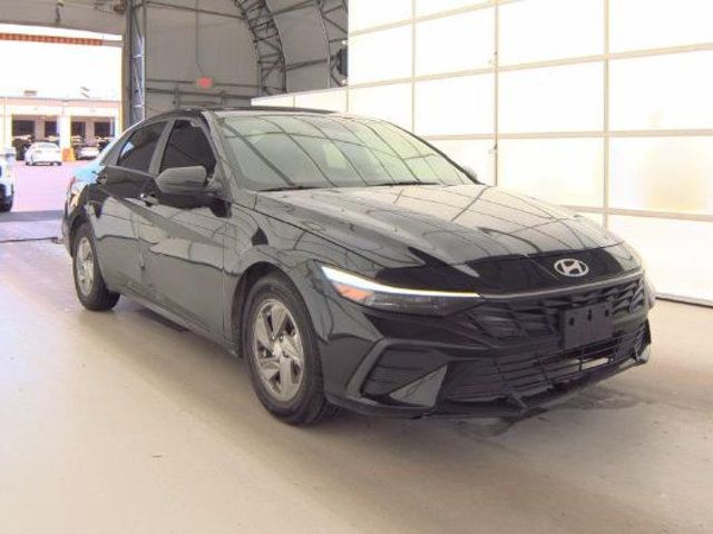 2024 Hyundai Elantra SE IVT - 23043117 - 1