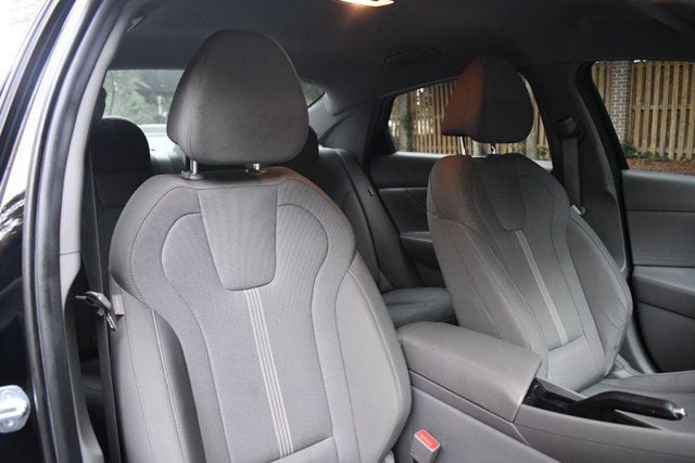2024 Hyundai Elantra SE IVT - 23043117 - 31