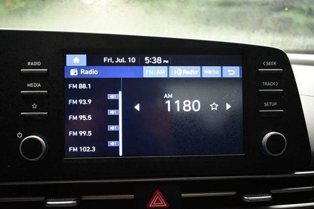 2024 Hyundai Elantra SE IVT - 23043117 - 37