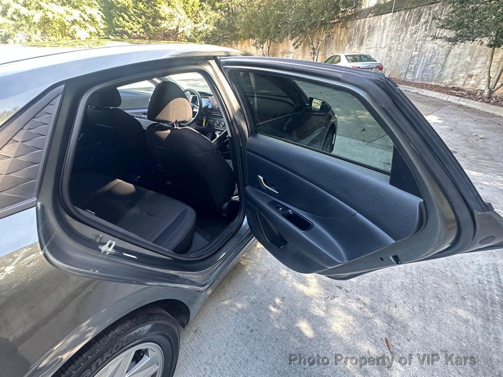 2024 Hyundai Elantra SE IVT - 22936563 - 11