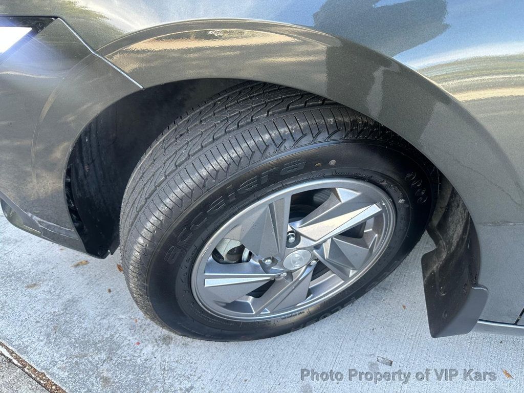 2024 Hyundai Elantra SE IVT - 22936563 - 15