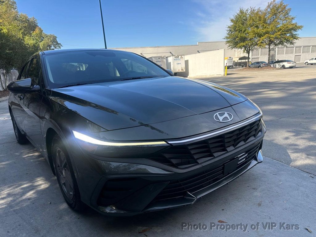 2024 Hyundai Elantra SE IVT - 22936563 - 2