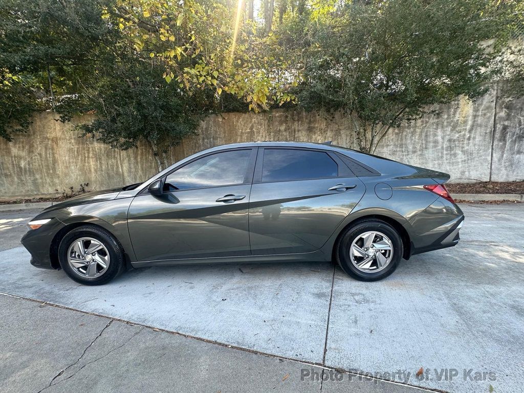 2024 Hyundai Elantra SE IVT - 22936563 - 4