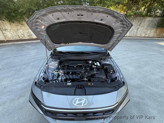 2024 Hyundai Elantra SE IVT - 23035606 - 18