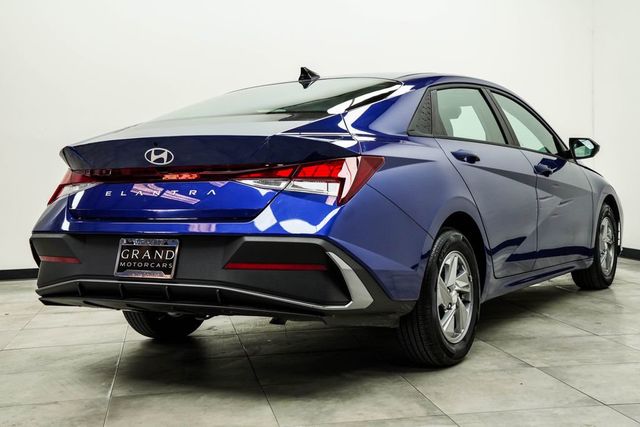 2024 Hyundai Elantra SE IVT - 23012756 - 13