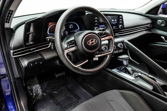 2024 Hyundai Elantra SE IVT - 23012756 - 16