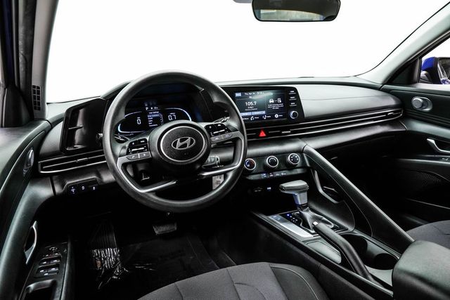2024 Hyundai Elantra SE IVT - 23012756 - 18