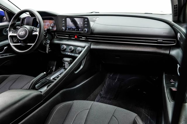 2024 Hyundai Elantra SE IVT - 23012756 - 19