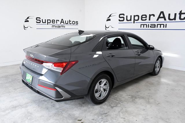 2024 Hyundai Elantra SE IVT - 22637860 - 3