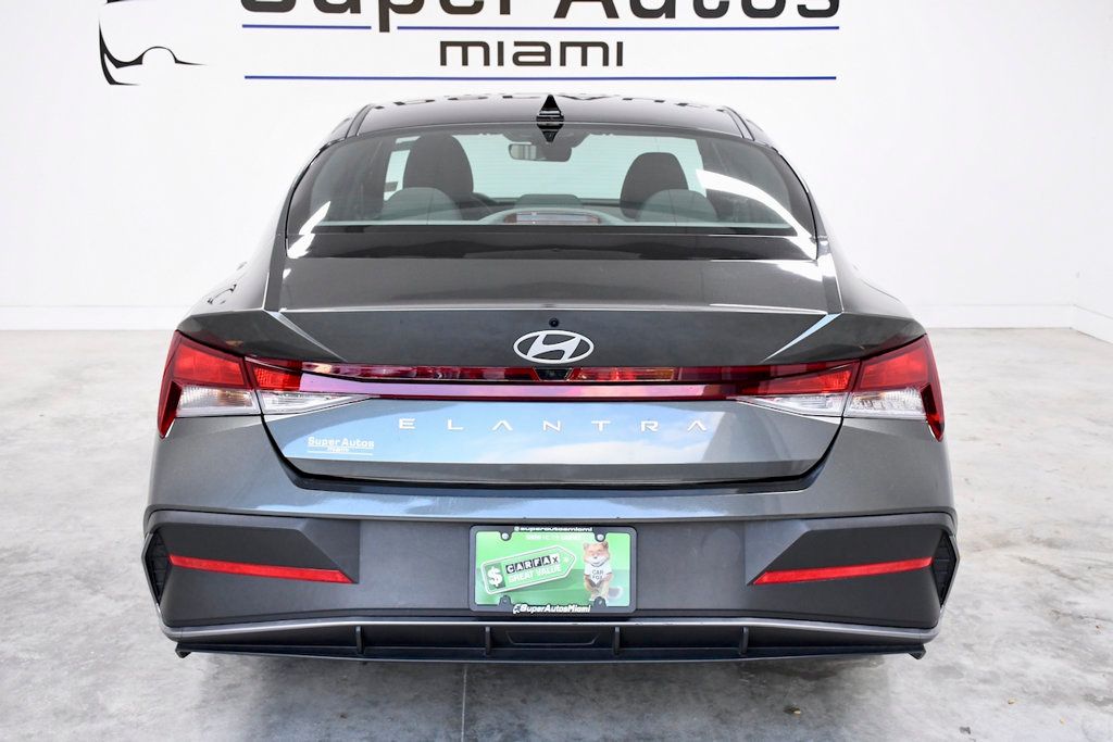 2024 Hyundai Elantra SE IVT - 22740593 - 4