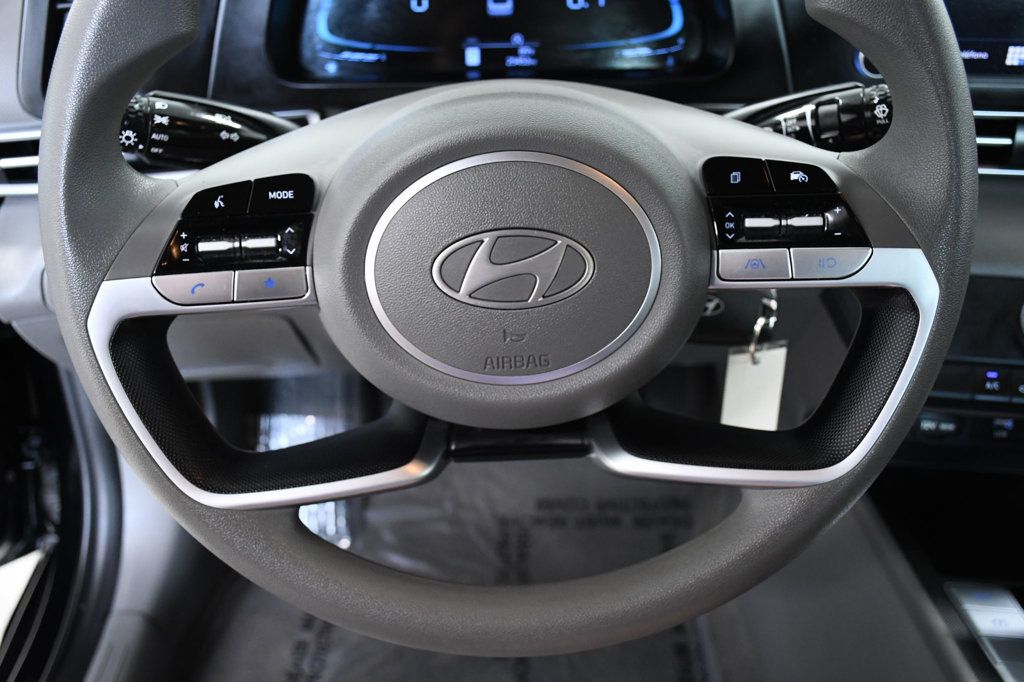 2024 Hyundai Elantra SE IVT - 22827675 - 19