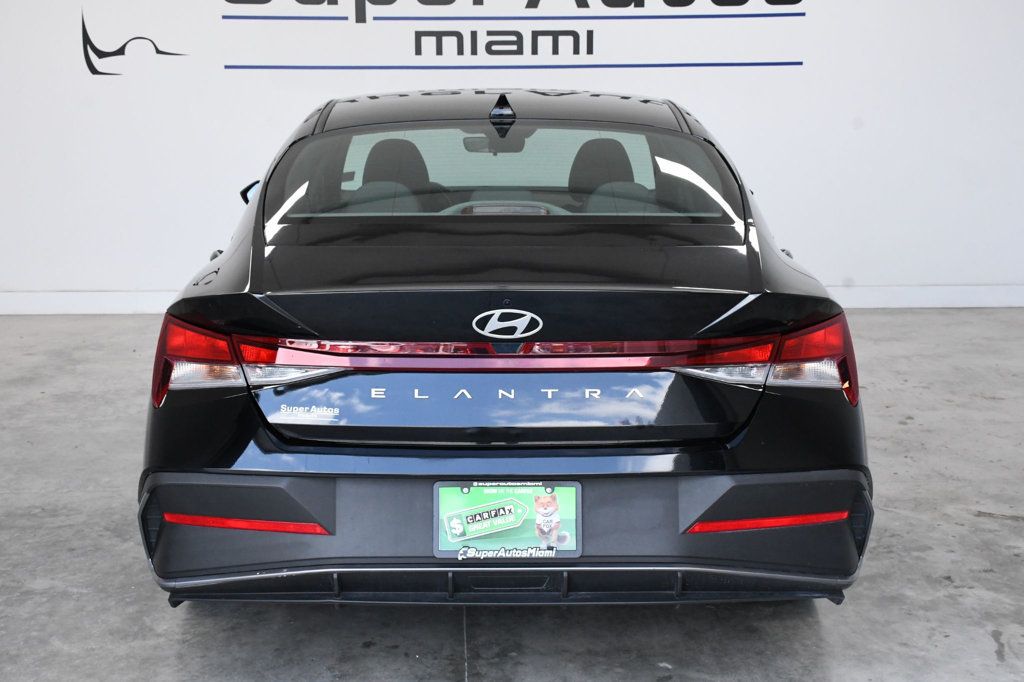 2024 Hyundai Elantra SE IVT - 22827675 - 4