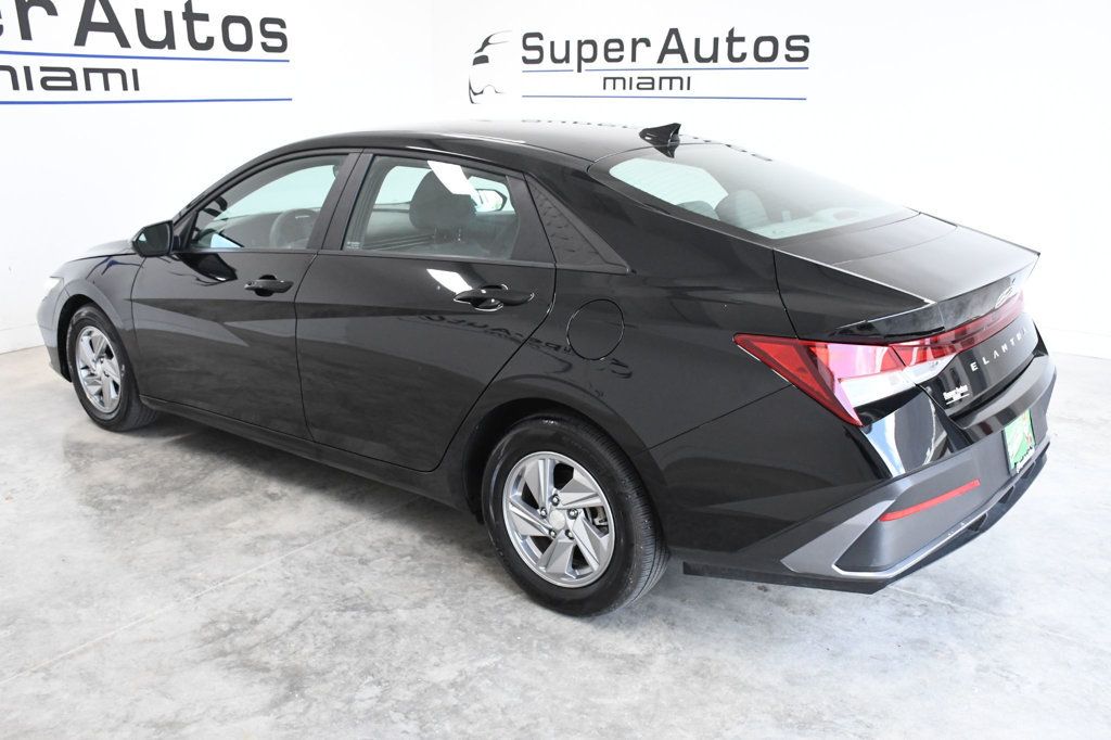 2024 Hyundai Elantra SE IVT - 22827675 - 5