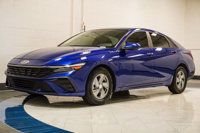 2024 Hyundai Elantra SE IVT - 23071923 - 3