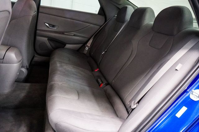 2024 Hyundai Elantra SE IVT - 23071923 - 7