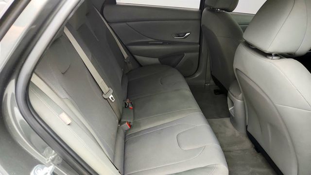 2024 Hyundai Elantra SE IVT - 23071571 - 20
