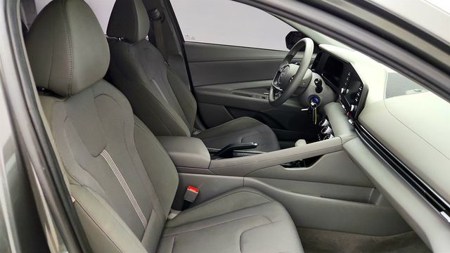 2024 Hyundai Elantra SE IVT - 23071571 - 21
