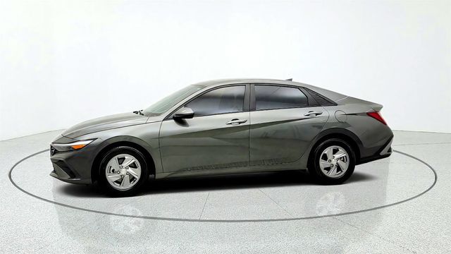 2024 Hyundai Elantra SE IVT - 23071571 - 7