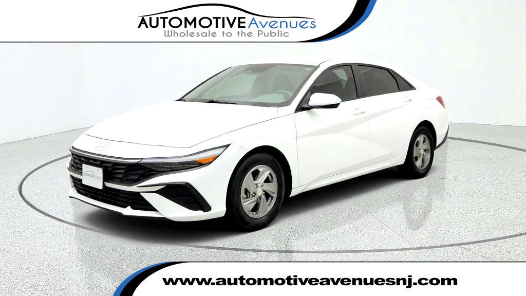 2024 Hyundai Elantra SE IVT - 23085581 | Video 1