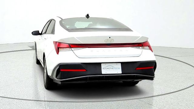 2024 Hyundai Elantra SE IVT - 23085581 - 5