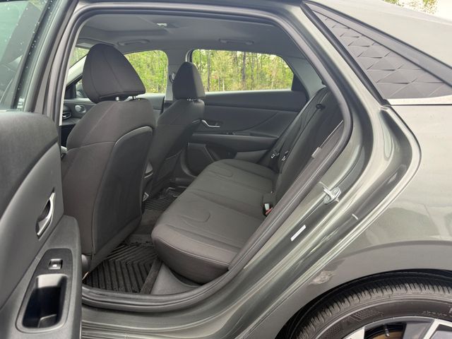 2024 Hyundai Elantra SEL - 22997983 - 5