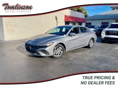 2024 HYUNDAI ELANTRA