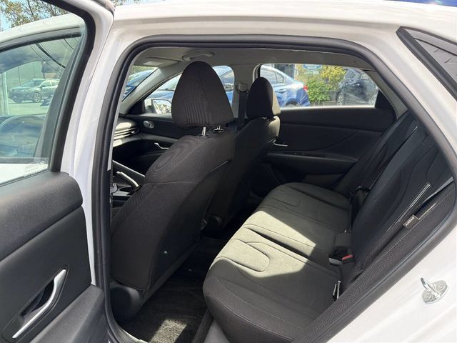 2024 Hyundai Elantra SEL 4dr Sedan - 23086494 - 13