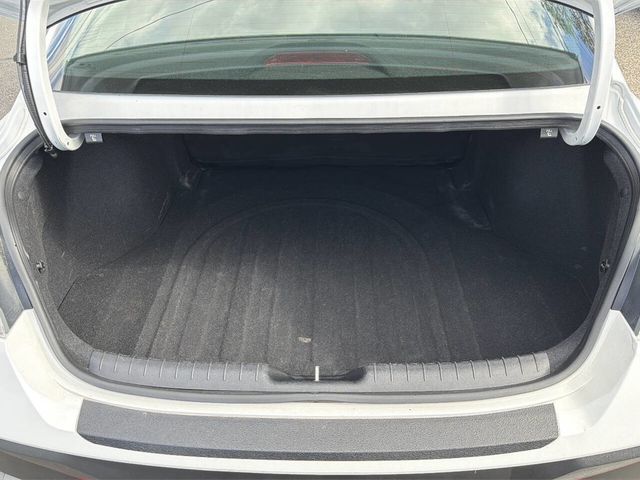 2024 Hyundai Elantra SEL 4dr Sedan - 23086494 - 19