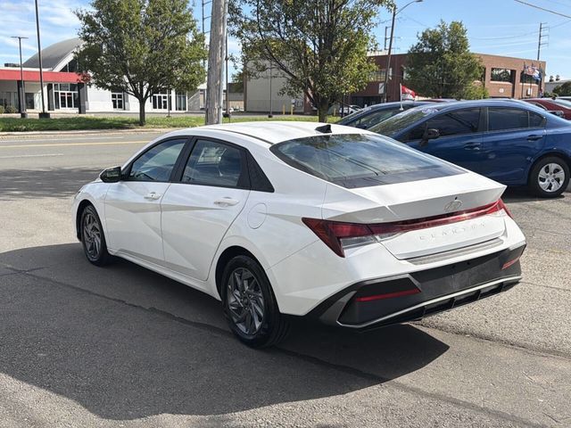 2024 Hyundai Elantra SEL 4dr Sedan - 23086494 - 6