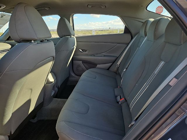 2024 Hyundai Elantra SEL IVT - 23091519 - 6