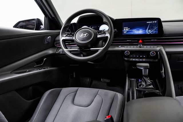 2024 Hyundai Elantra SEL IVT - 22970780 - 18