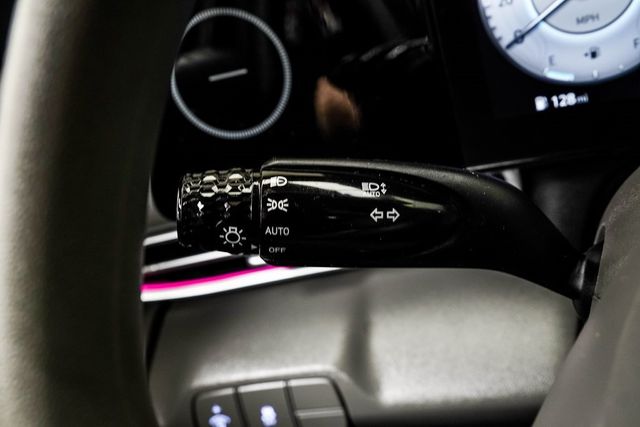 2024 Hyundai Elantra SEL IVT - 22970780 - 40