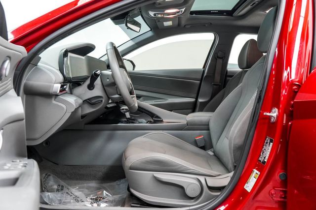 2024 Hyundai Elantra SEL IVT - 23062812 - 15