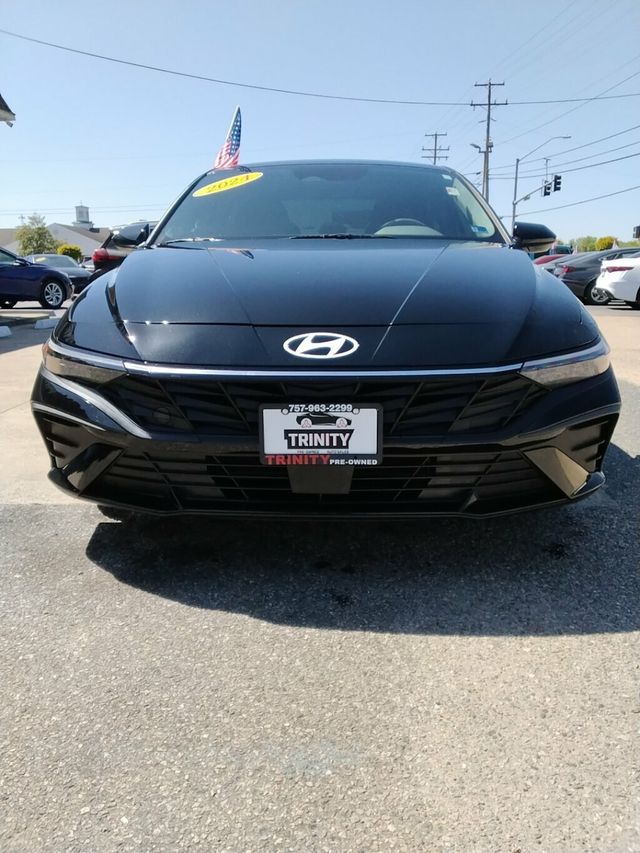 2024 Hyundai Elantra SEL IVT - 23011408 - 5