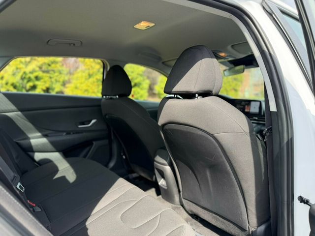 2024 Hyundai Elantra SEL IVT - 22997278 - 18