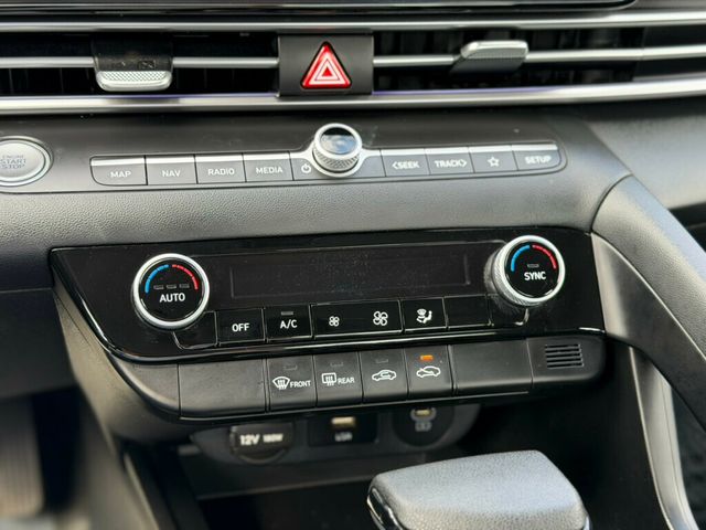 2024 Hyundai Elantra SEL IVT - 22997278 - 30