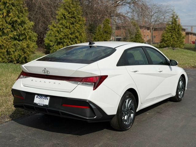 2024 Hyundai Elantra SEL IVT - 22997278 - 6