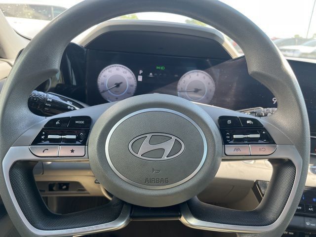 2024 Hyundai Elantra SEL IVT - 23022280 - 11