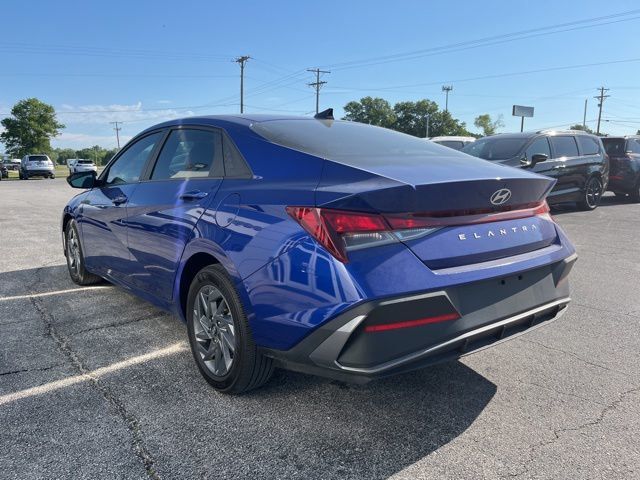2024 Hyundai Elantra SEL IVT - 23022280 - 2
