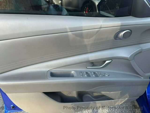 2024 Hyundai Elantra SEL IVT - 22927474 - 12