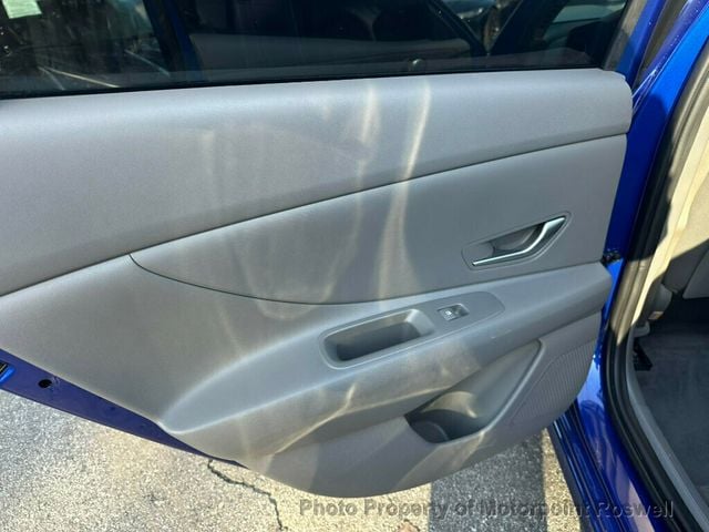 2024 Hyundai Elantra SEL IVT - 22927474 - 18